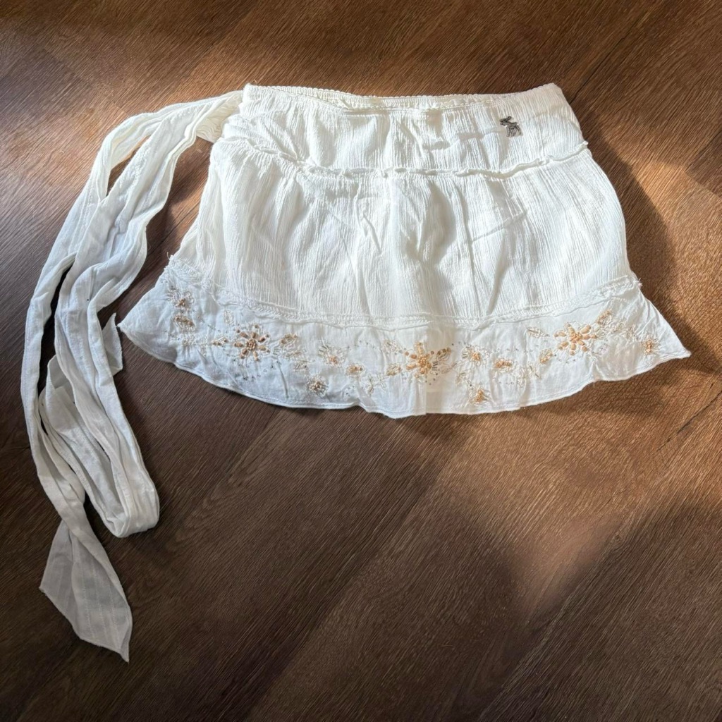 Abercrombie  Fitch White Embroidered Logo Top